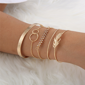 Bohemian Beach Style Friendship Charm Bracciale Set - 5 pezzi Kit catena in lega d'oro