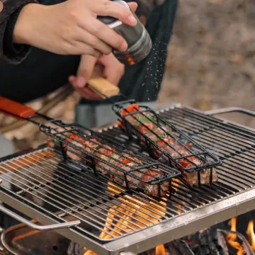 Customization Roasting Barbecue Net Wooden Handle BBQ Grill Basket metal Nonstick Kabob Grilling Baskets