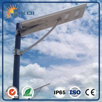 Tenaga surya semua dalam satu lampu jalan LED 30W