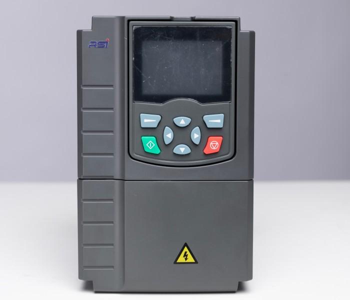 Индивидуальный VFD для водоснабжения с выбором языка