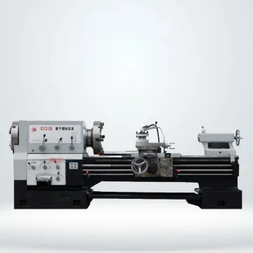 Qil Country Lathe Machine: Big Spindle Bore Pipe Screw-Cutting Lathe