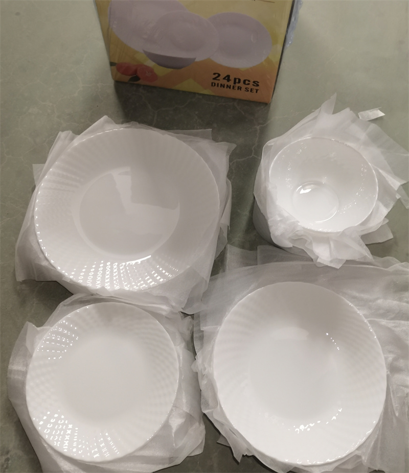 Round White Jade Dinner Sets For 24