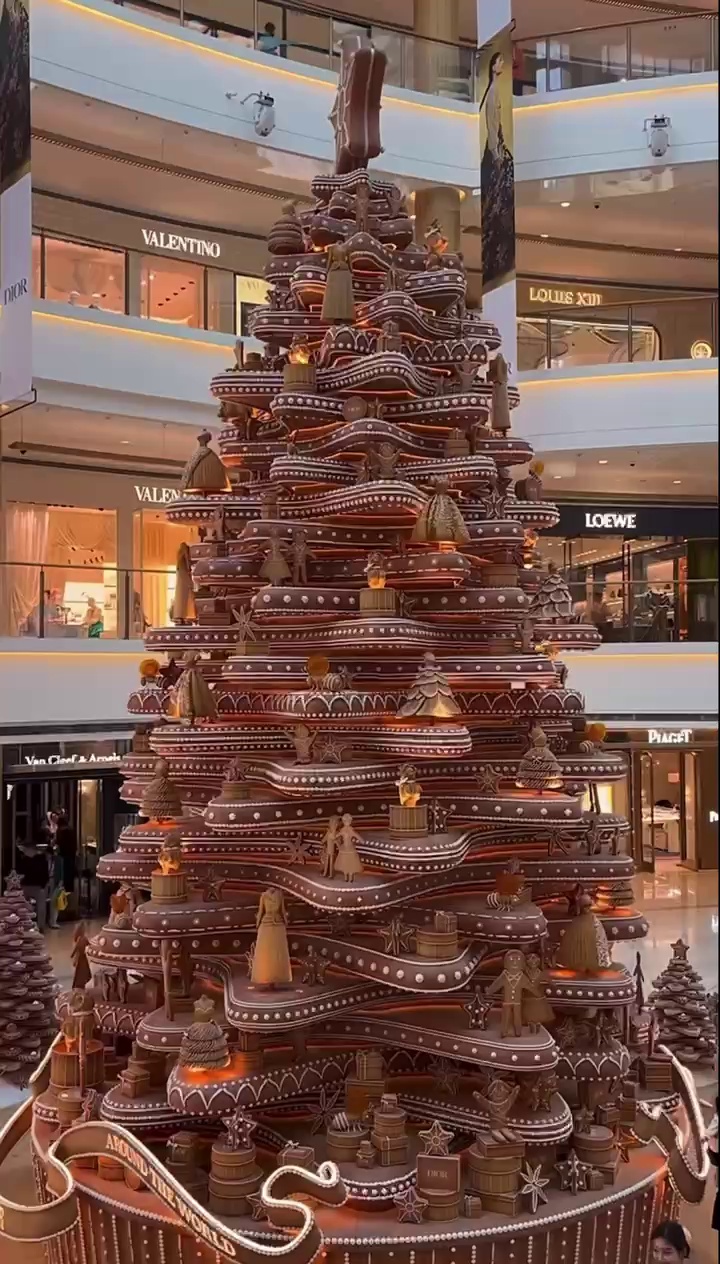 2025 New Large Christmas tree for shopping malls