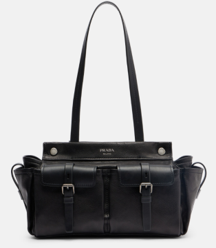 Schwarze Tragetasche im Workwear-Stil mit mehreren Taschen