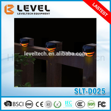 2016 Hot Sale Green Energy Switch Optional Plastic Outdoor Garden Fence With Solar Lights