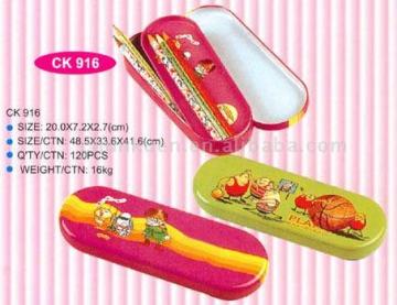 Pencil box with hinge