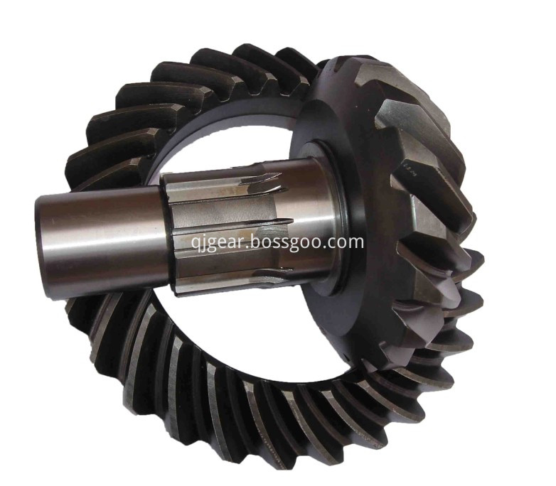  Crown Wheel and Pinion