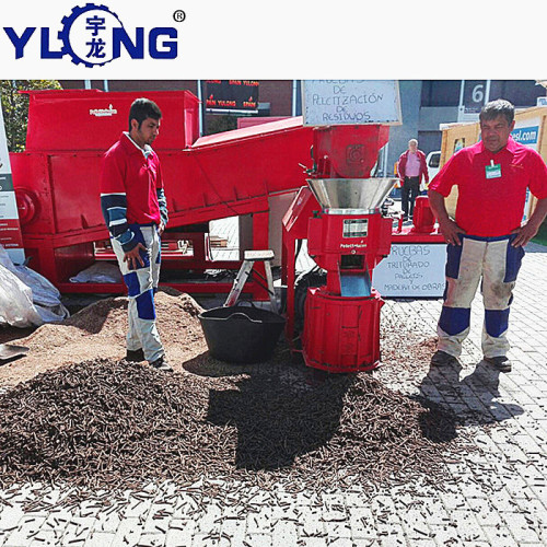 Fine sawdust pellet mill