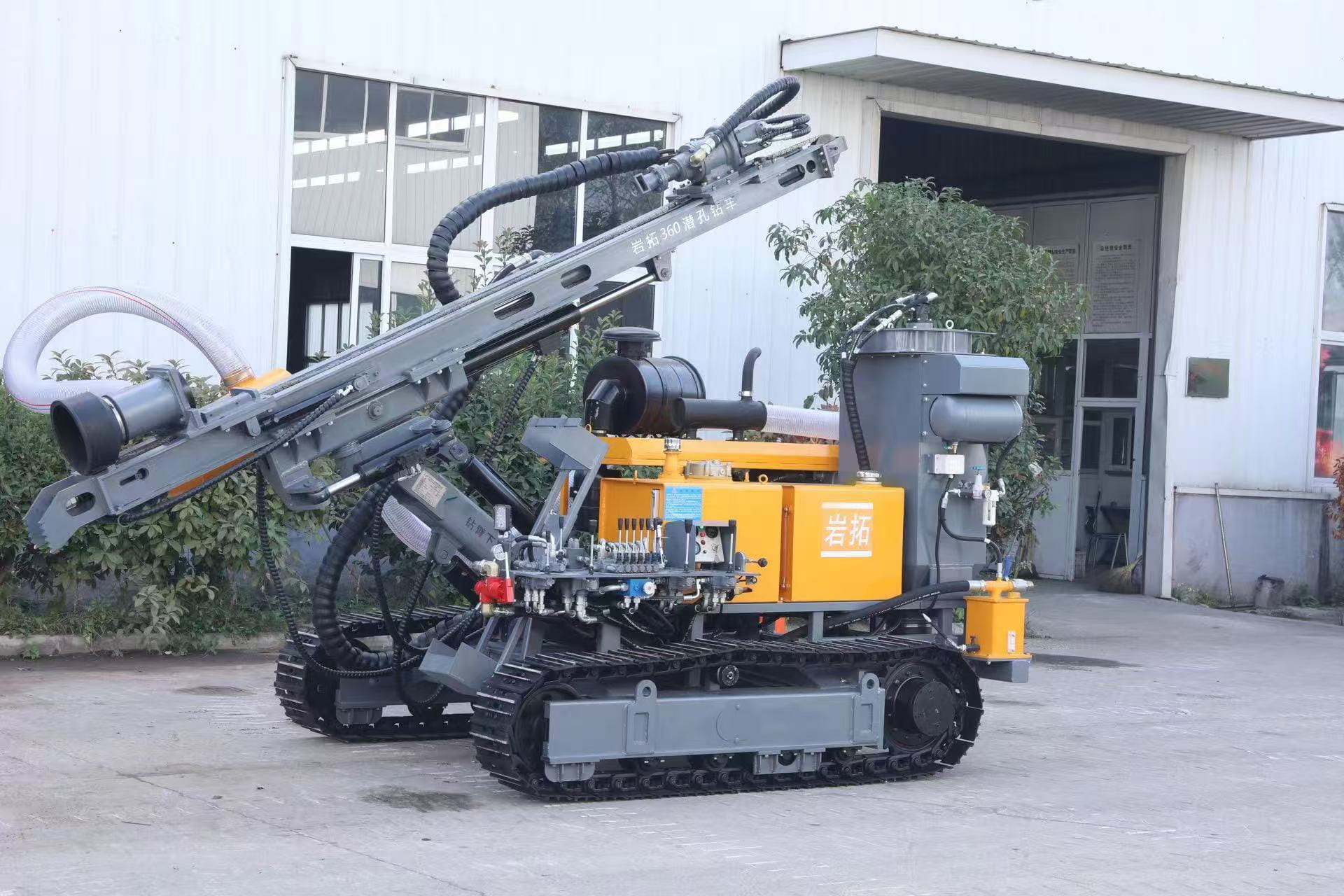 Down-the-hole drilling rig11