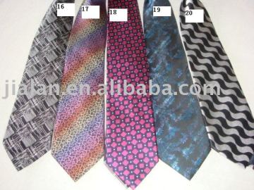 SILK WOVEN NECKTIE