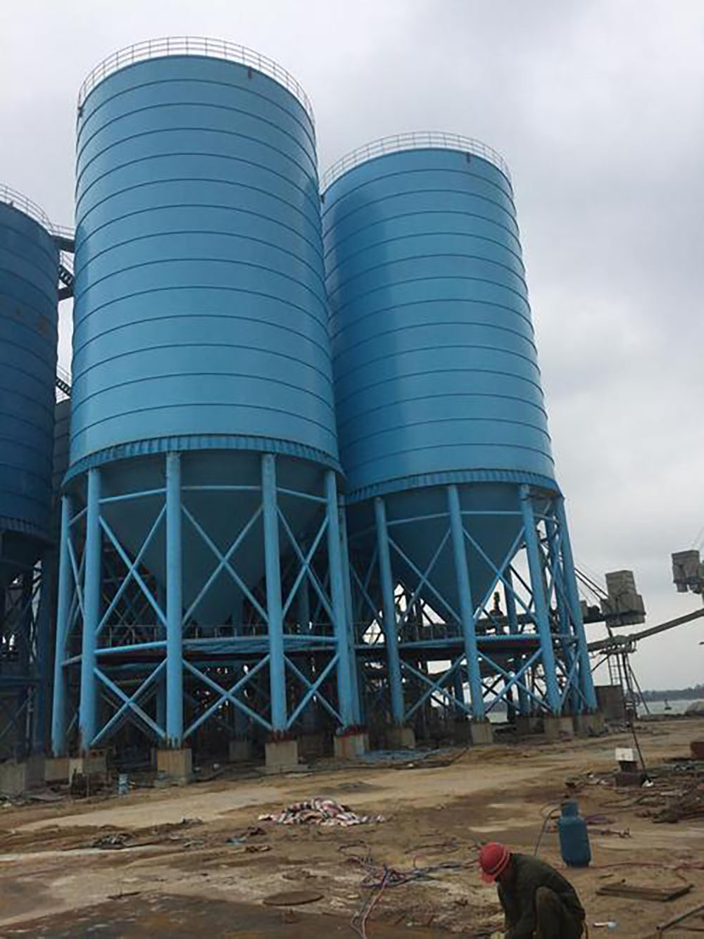Fly ash air separation in environmental protection field