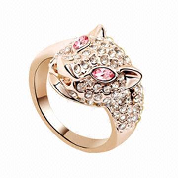 Fashionable gold ring, available in various colors