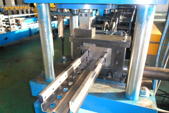 upright roll forming machine