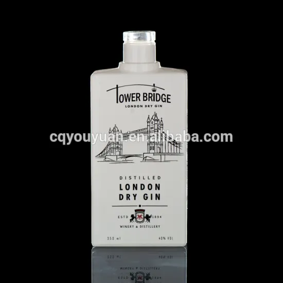 Fashion customized 350ml glass bottle flat for gin