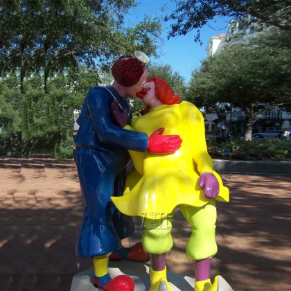 Garden Decoration Resin Fiberglass Clown Statue Sculpture