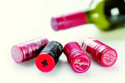 Aluminum screwcaps with Tin saran liners