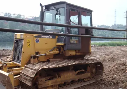 used  d31p-20 komatsu bulldozer