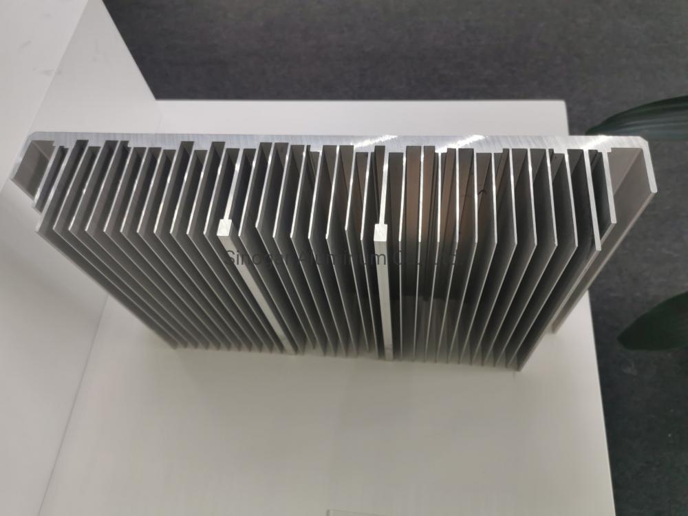 Kühlkörper aus 6063 Aluminium -Extrusion