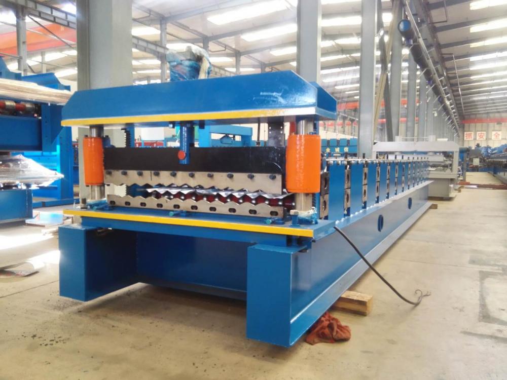 Corrugated roofing sheet roll forming machine