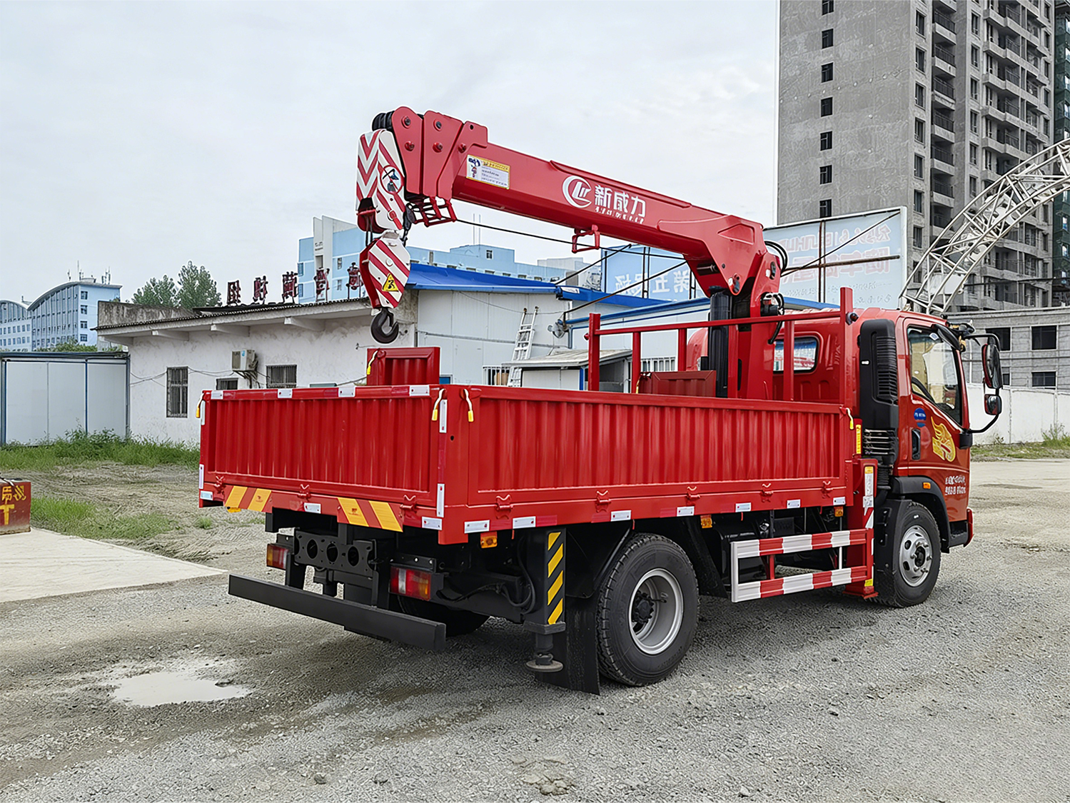 small truck mounted cranes