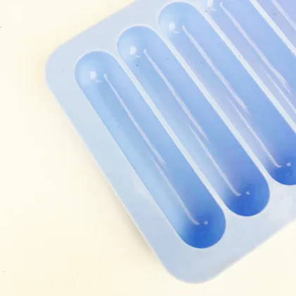 8-Grid Silicone Ice Mold: Strip Shape Thin Ice Tray