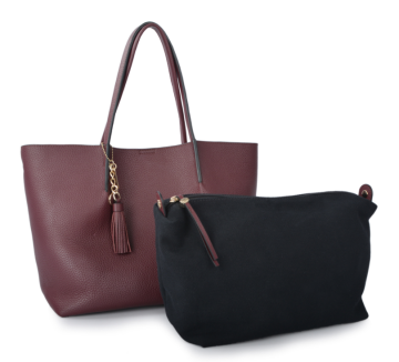 Large-capacity shoulder bag for commuting