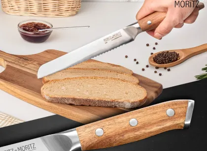 High-Quality Bread Knife for Bakers and Chefs