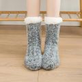 Hiver confortable Chaussettes de pantoufles moelleuses épaisses pour femmes