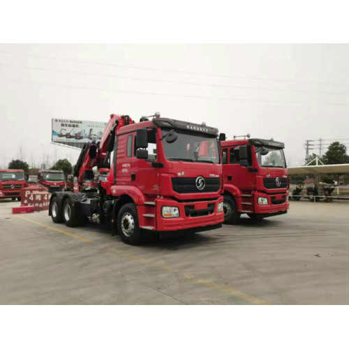 Caminhão trator ShanQi 6x4 de 420 cv