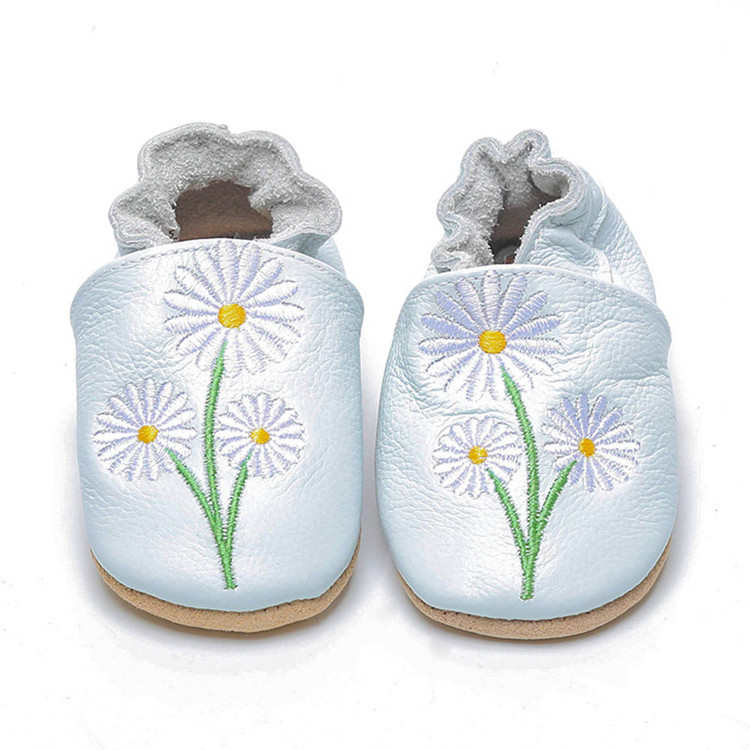 Cute Flower Embroidery Baby Soft Leather Shoes