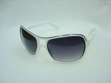 Plastic Pilot Sunglasses