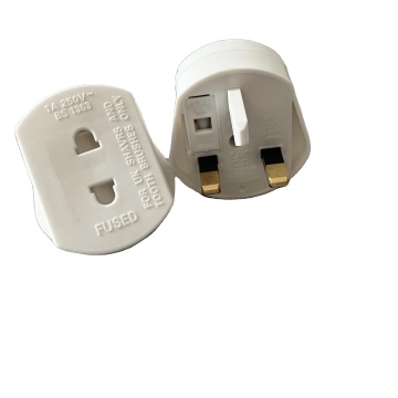 European to British and American to UK Conversion Adapter with Fuse for Shavers