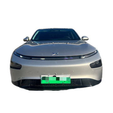 2022 XPENG P7 625E使用自動左ステアリング多機能ホイール
