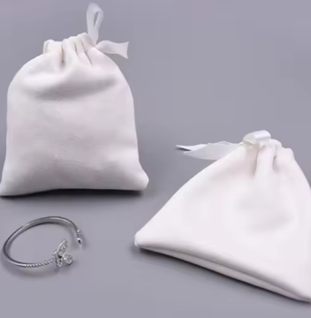 Small embroidered packaging jewelry bag