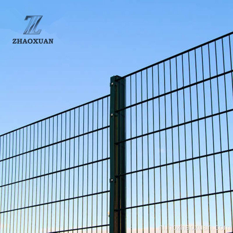 656 Dubbele draadomheining voor gemeenschappelijke constructie