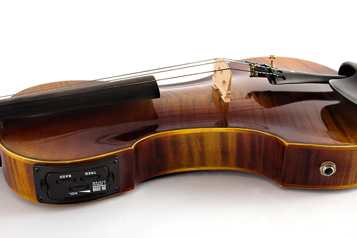 No F whole weak tone eletroacoustical violin