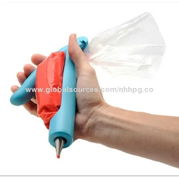 Nordic Ware Detailed Decorating Pen