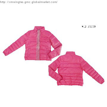 Pink outdoor jacket for young ladies