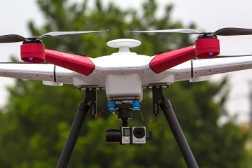 Consumer Drone 800 With 3 Axis Gimbal FPV Screen