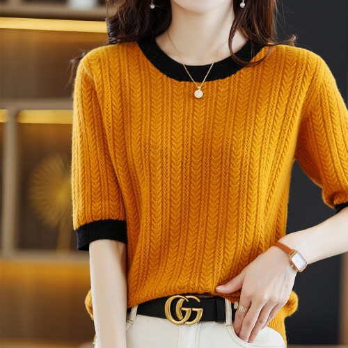 Round neck multicoloured cut-out pullover sweater
