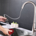 Satu pemegang Pull Down Dual Function Faucet Dapur