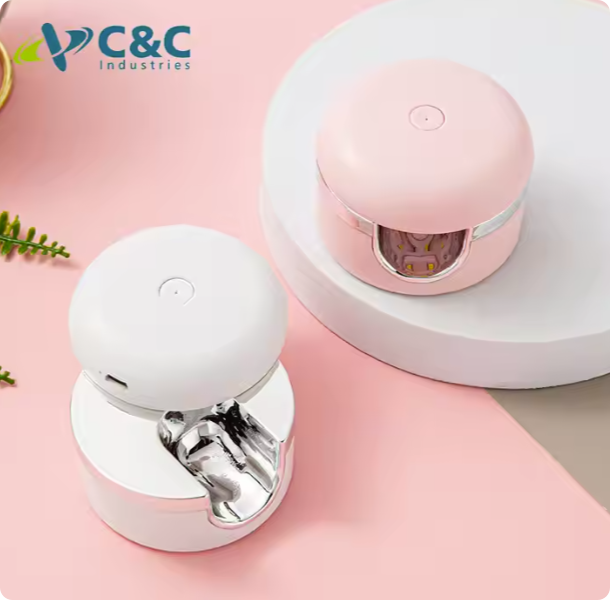 Professional Fast Drying Manicure Nail Dryer 3 Lamp Beads Convenient 3W Mini UV LED Nail Dryer with Timer