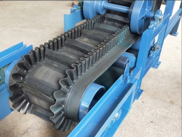 corrugated sidewall conveyor