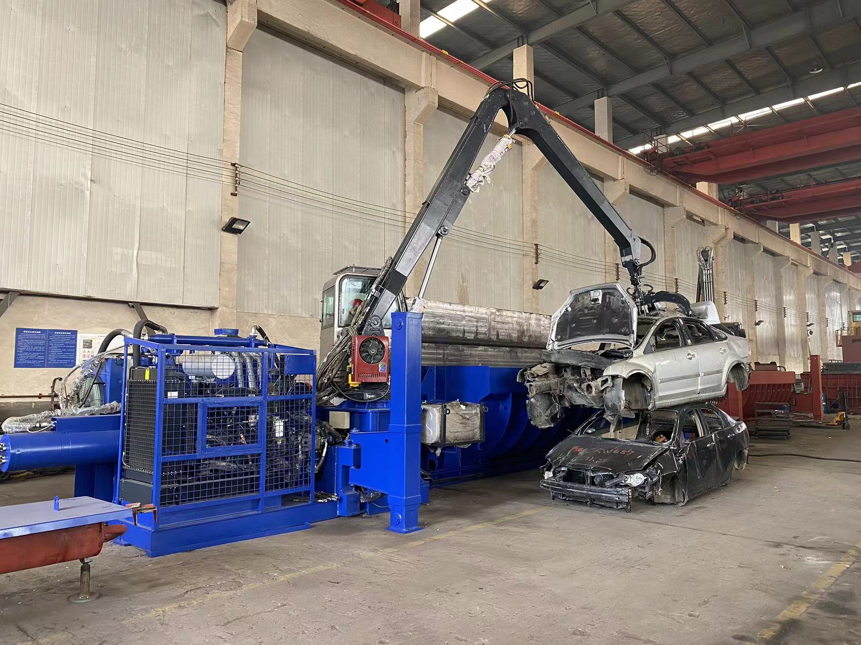 CE Mobile Scrap Metal Baler Mounted On Trailer