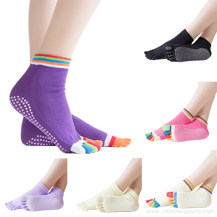 wholesale five toes colorful cotton yoga grip socks