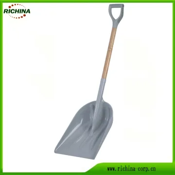 Poly Snow Scoop with Comfortable D-Handle