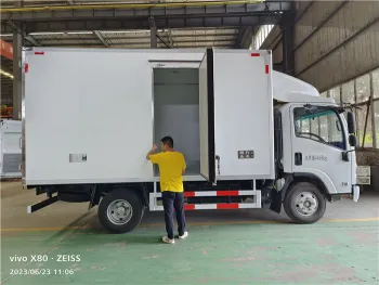 4x2 ISUZU Refrigerated Van Truck