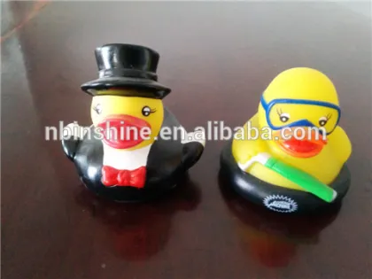 Cute vinyl duck , vinyl toy , PVC bath animal , baby bath toy