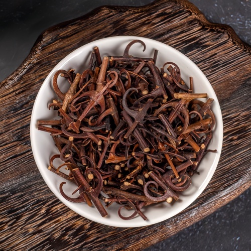 Uncaria Rhynchophylla for Liver Calming and Wind Control