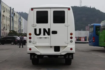 Dongfeng Four Wheel Drive Intensive Ambulance